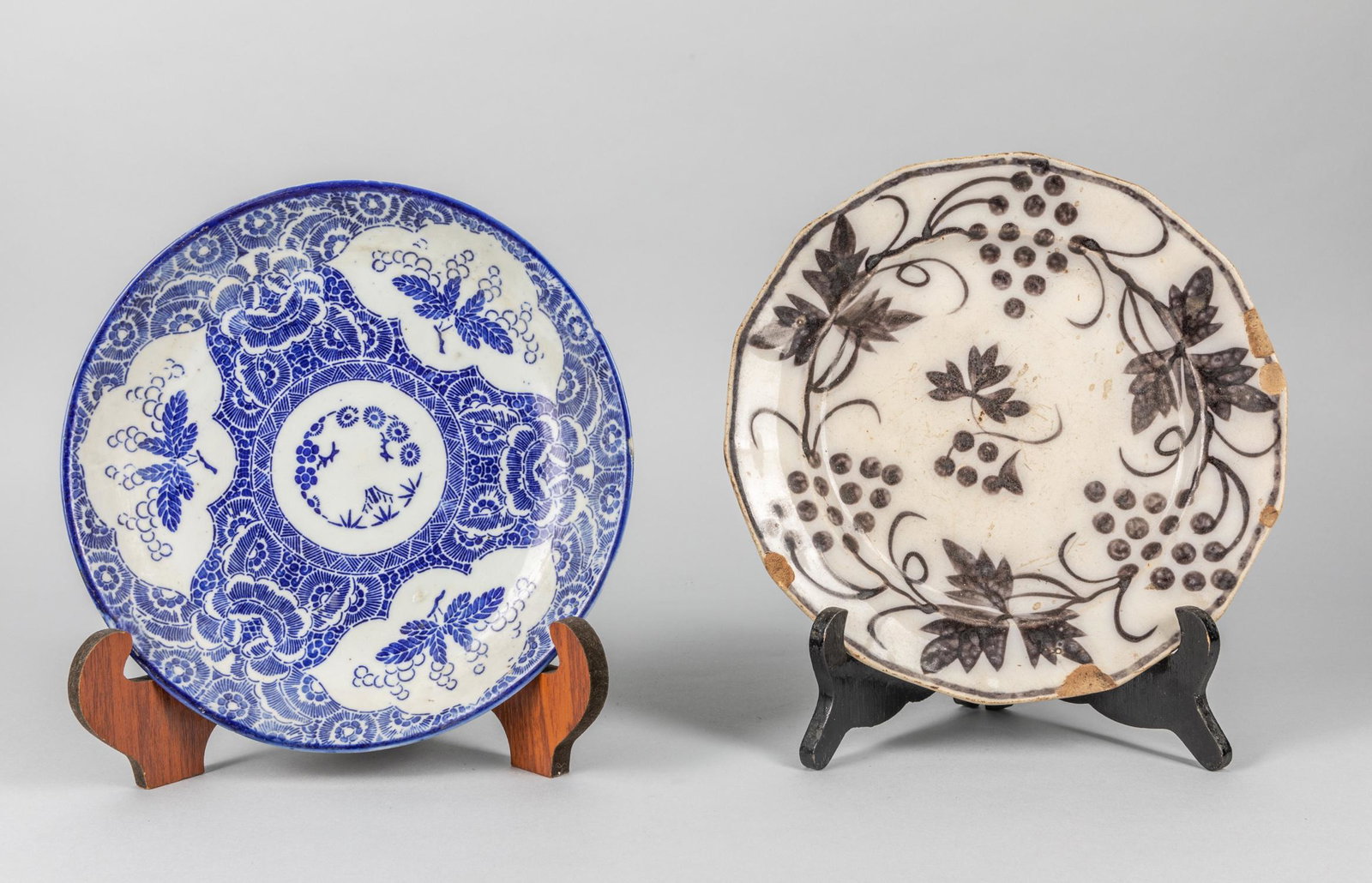 Set Blue & White Porcelain Plates: Set Asian blue & white porcelain plates, minor chips. With wood stands. 8.75 inch D. (largest).