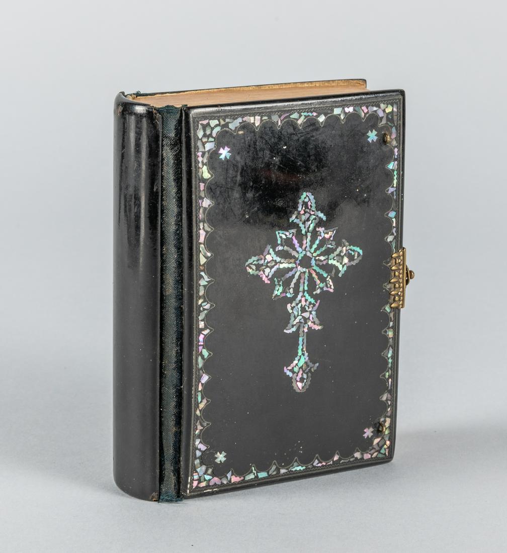 Antique Spanish Lacquer-pearl Prayer Book: Spanish antique prayer book of Diamante Divino, Semana Santa. Lacquer inlaid with mother of pearl. Minor chips. 3.4 inch W; 4.5 inch H.