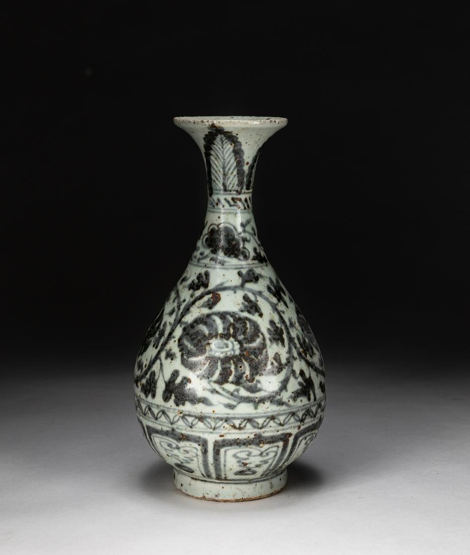 Korean Joseon Blue White Porcelain Vase (1 of 11)