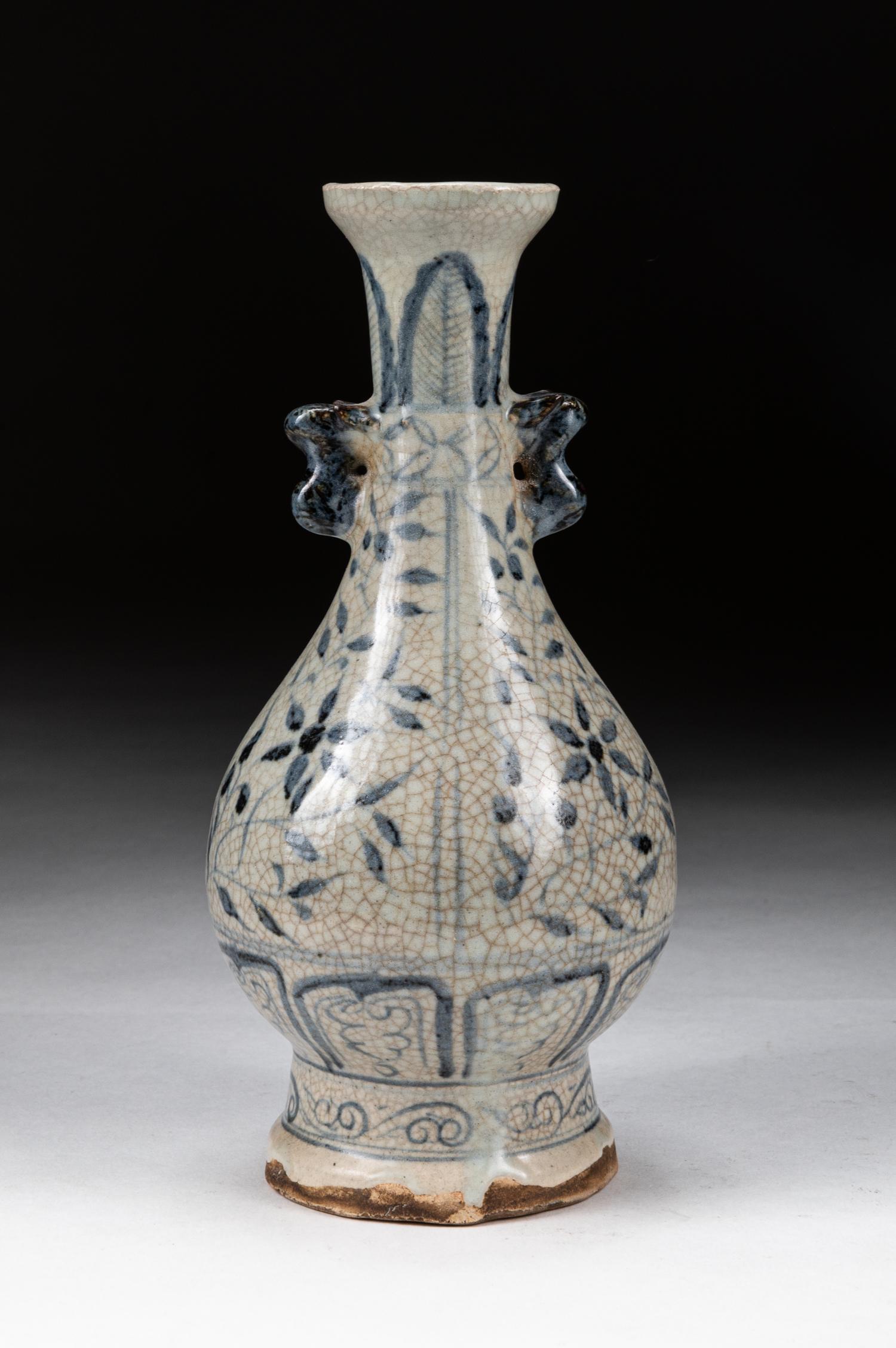 Vietnam Hoian Blue White Porcelain Vase (1 of 9)