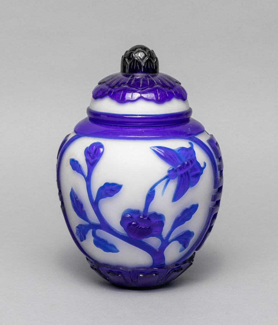 Chinese Overlay Glass Covered Jar (1 of 8)