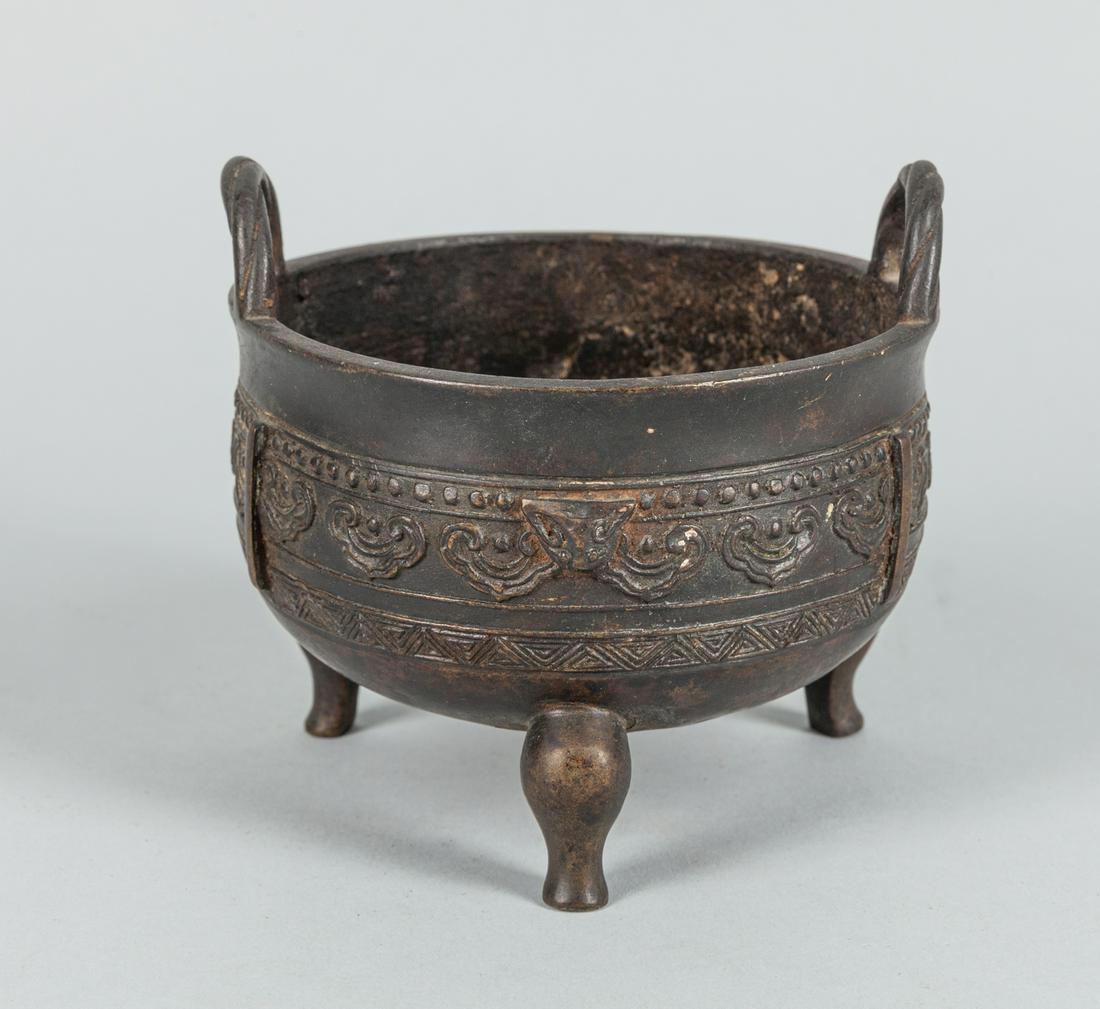 Chinese Old Bronze Censer (1 of 10)