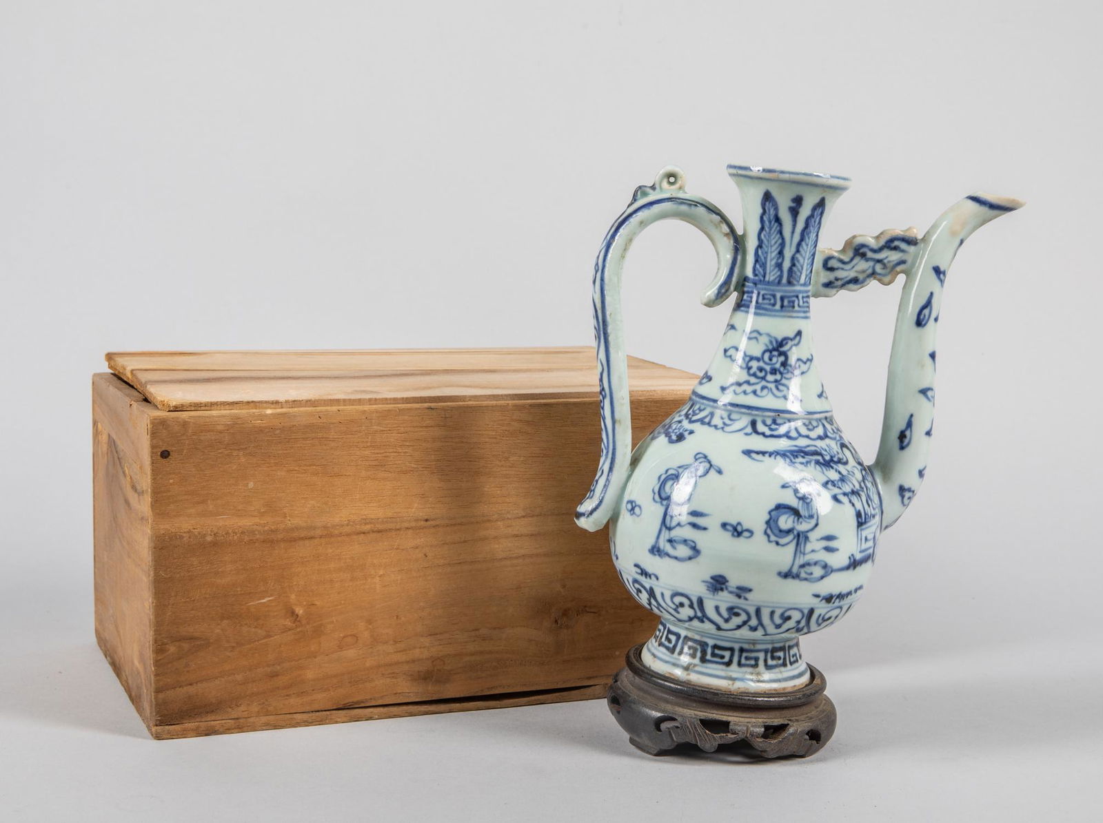 Chinese Export Blue White Porcelain Pot (1 of 10)