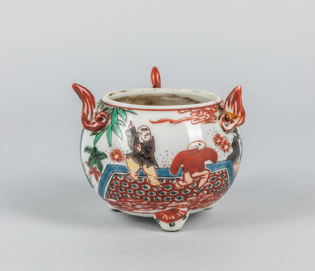 Japanese Taisho Porcelain Censer (1 of 9)