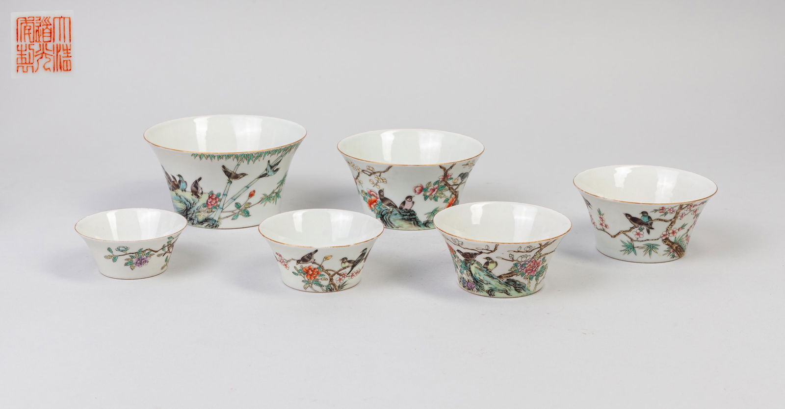 Sets Chinese Old Famille Rose Porcelain Cups (1 of 13)