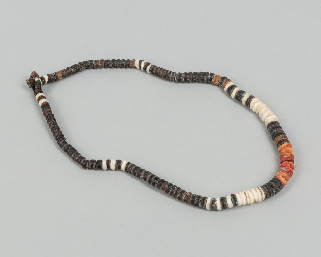 Native American Type Trade Beads Necklace (1 of 9)