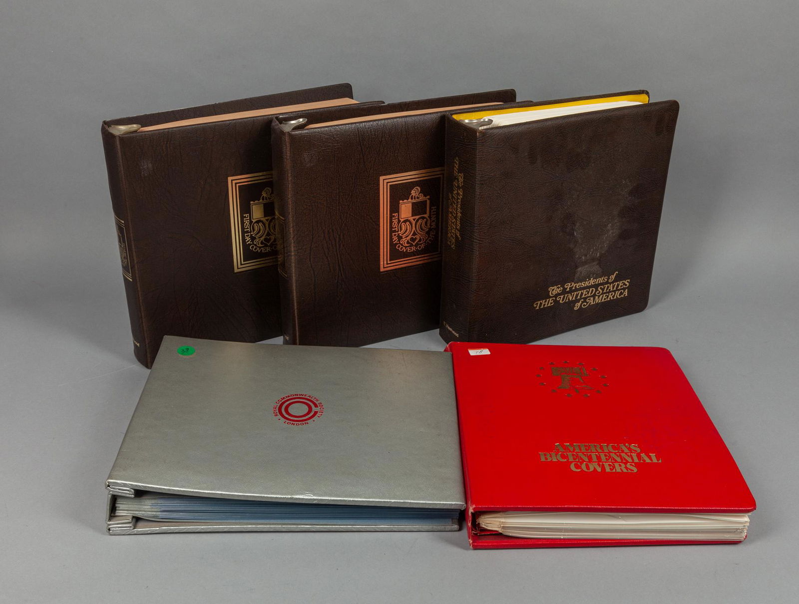 Set Collectible World Stamps (1 of 11)