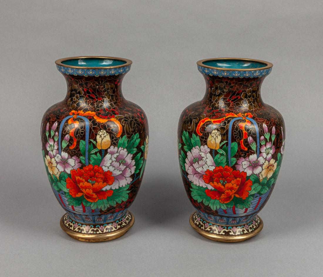 Pair Chinese export cloisonne cabinet vases (1 of 13)