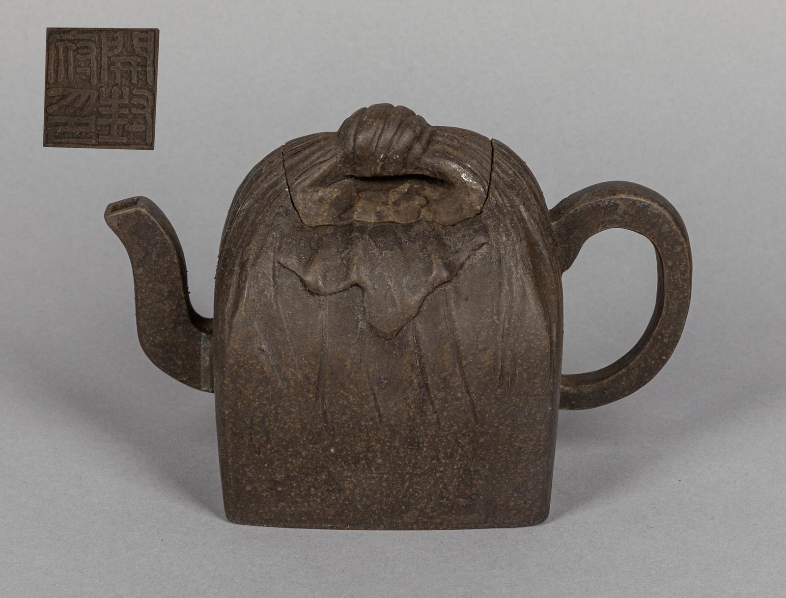 Chinese Export Zisha Tea Pot (1 of 11)