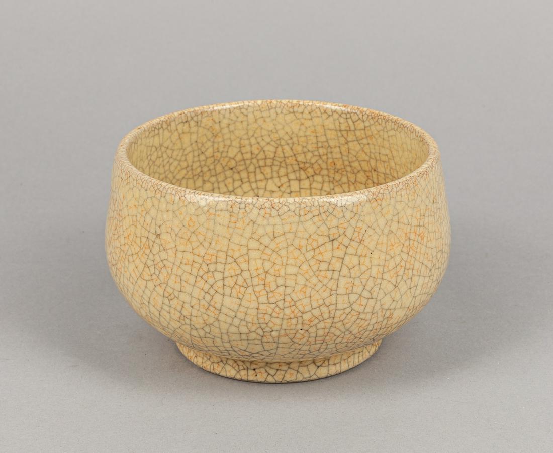 Chinese Ge Type Crack Glazed Porcelain Bowl/Washer (1 of 10)