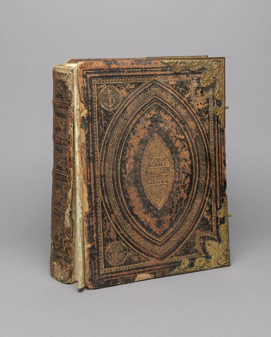 English Antique Book of Holy Bible (1 of 12)