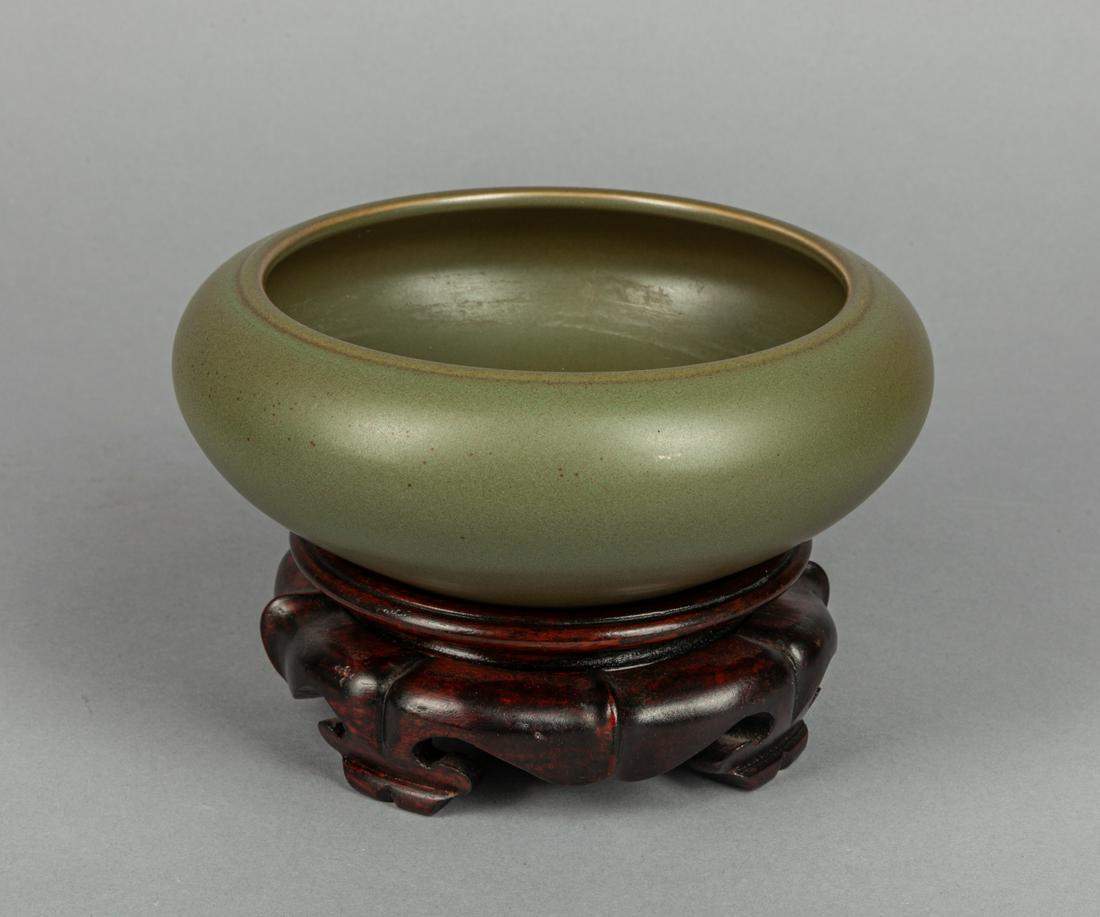 Chinese Tea Dust Glazed Porcelain Brush Decor Washer (1 of 11)