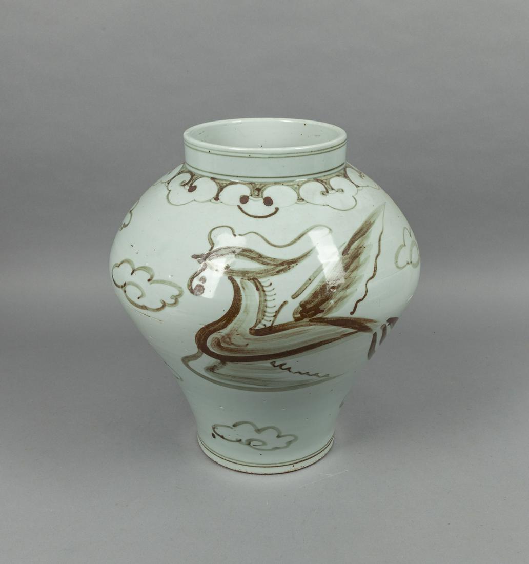 Large Korean Porcelain Jar (1 of 11)