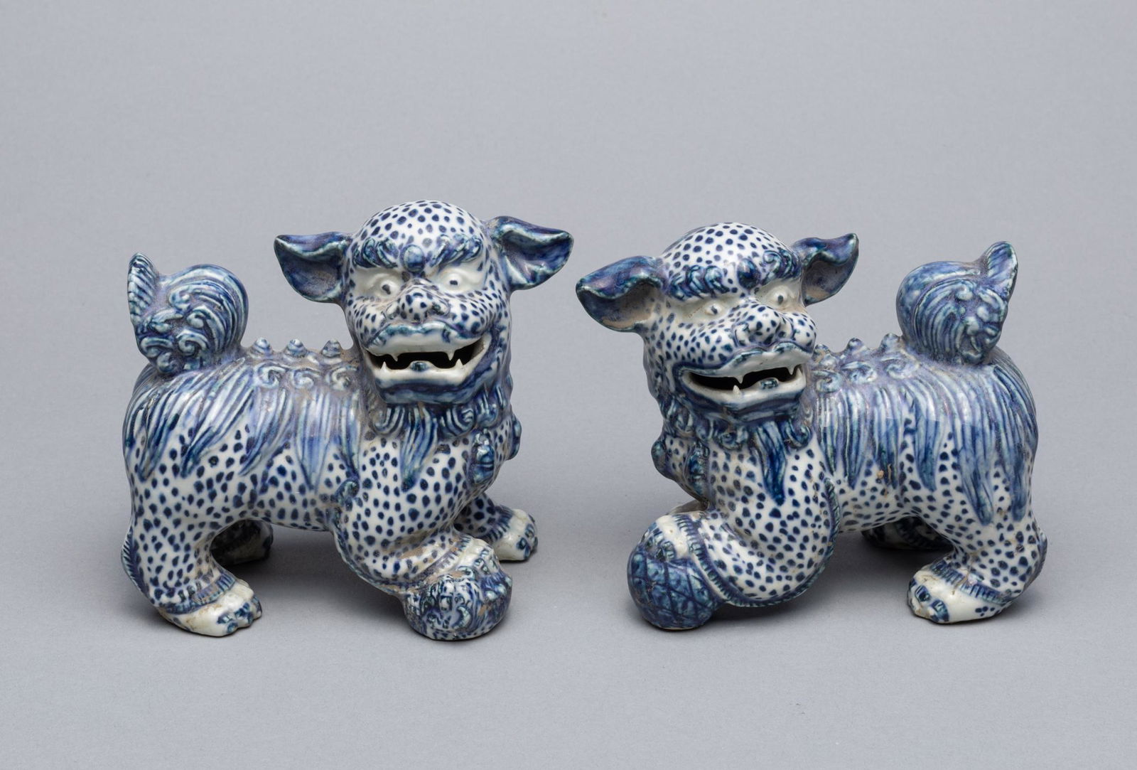 Pairs Chinese Blue White Porcelain Paper Weights (1 of 12)