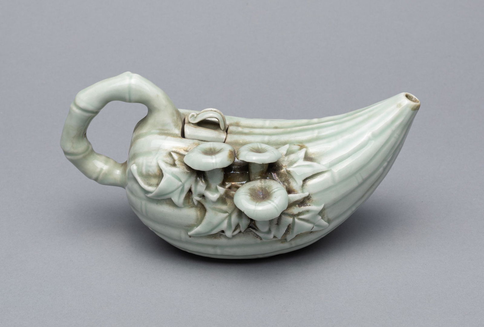 Chinese Celadon-white Glazed Porcelain Tea Pot (1 of 11)