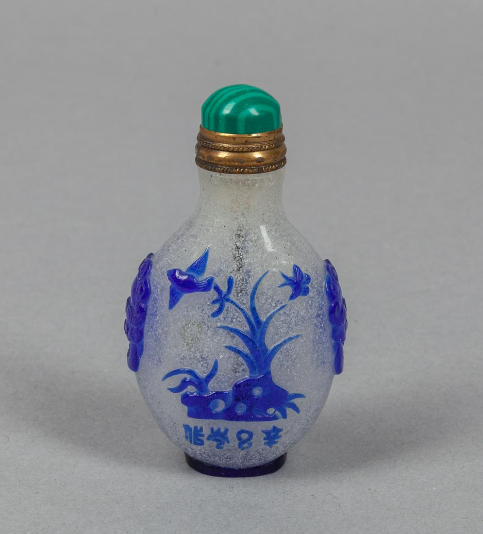 Important Chinese Overlay Glass Snuff Bottle (1 of 11)