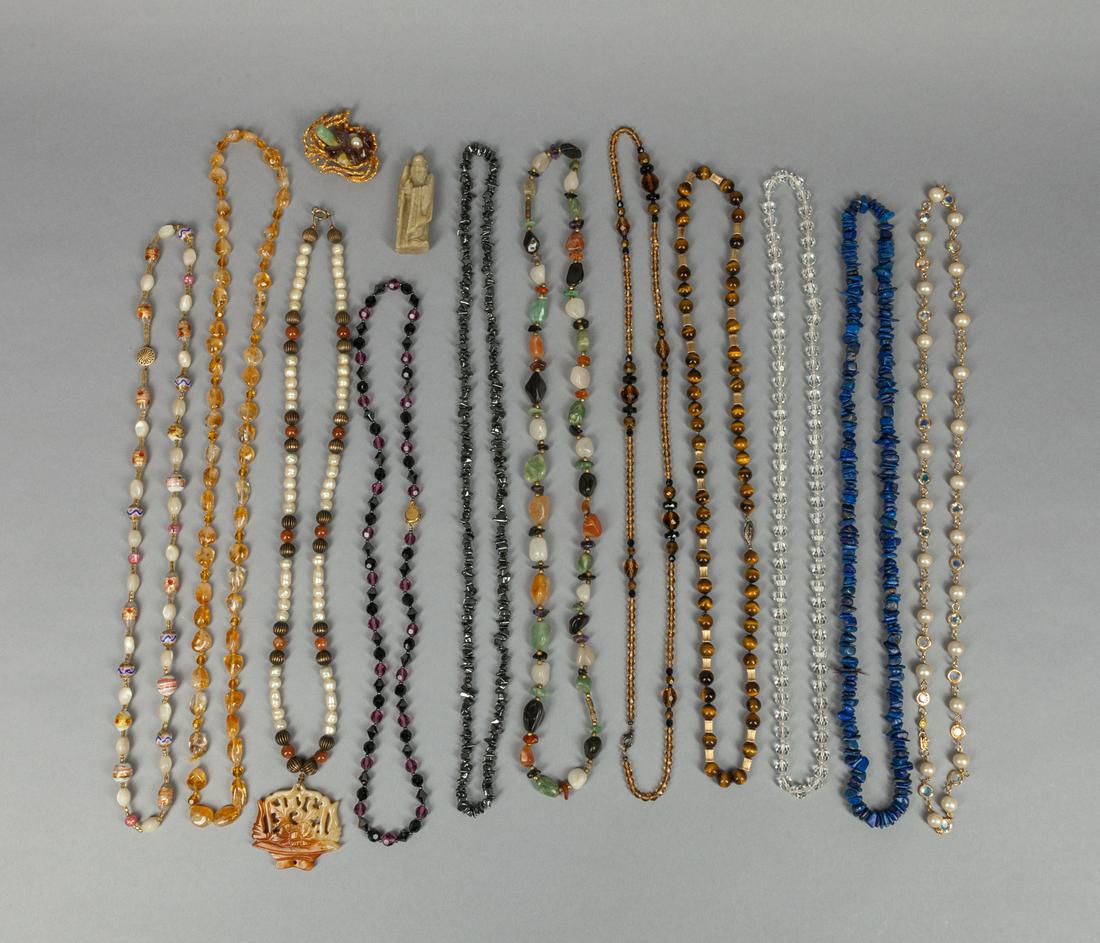 Set Chinese Export Gem Stone /Jade Necklace (1 of 11)