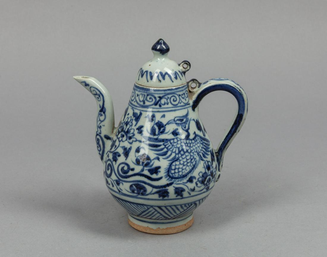 Chinese Export Blue White Porcelain Pot (1 of 11)