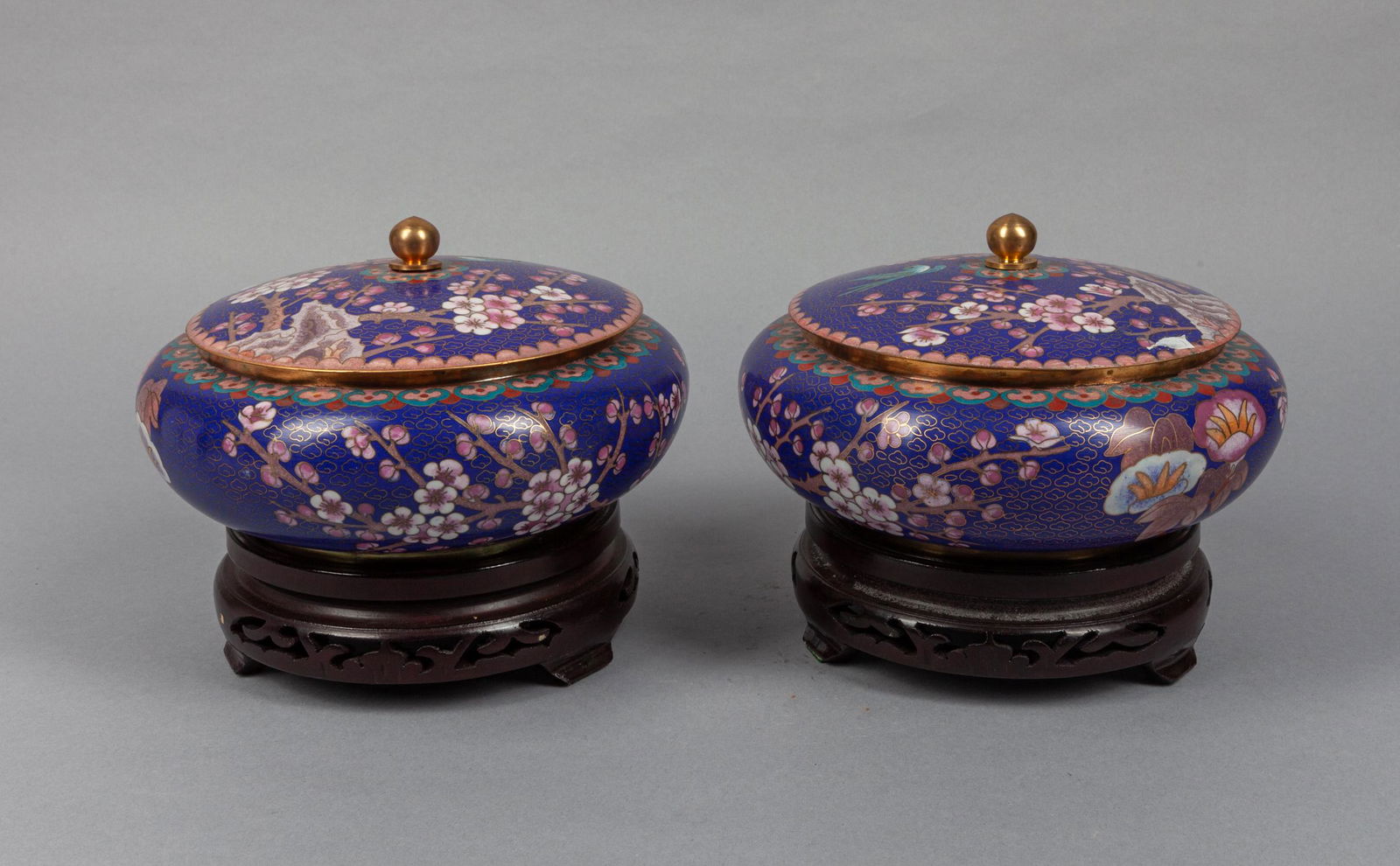 Pair Large Chinese Cloisonne Covered Jar (1 of 11)