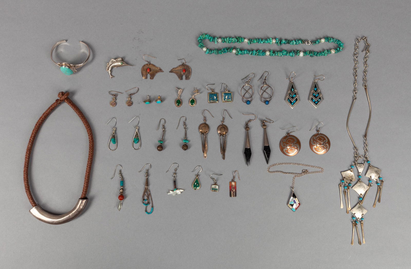 Large Group Native American Type Silver Jewelry Inlaid (1 of 11)
