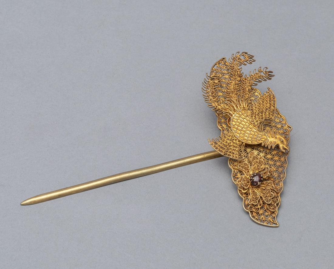 Large Chinese Gold on Silver & Ruby Hair Pin (1 of 8)
