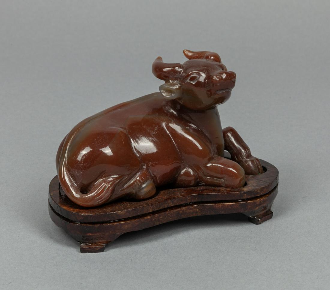 Chinese Carved Cameo Agate Paper Weight (1 of 11)