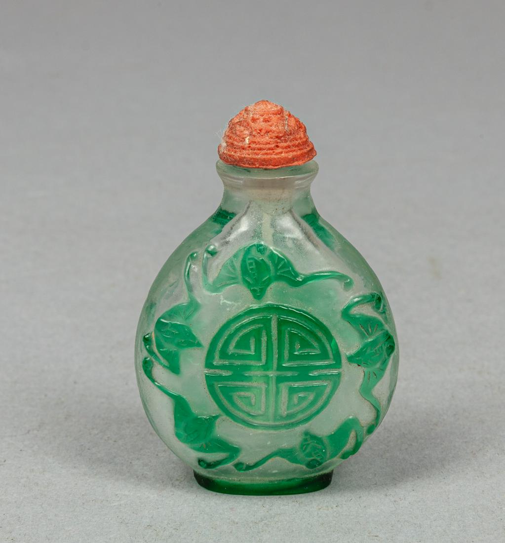 Chinese Overlay Glass Snuff Bottle (1 of 11)