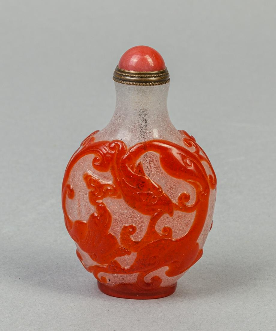 Chinese Overlay Glass Snuff Bottle (1 of 11)