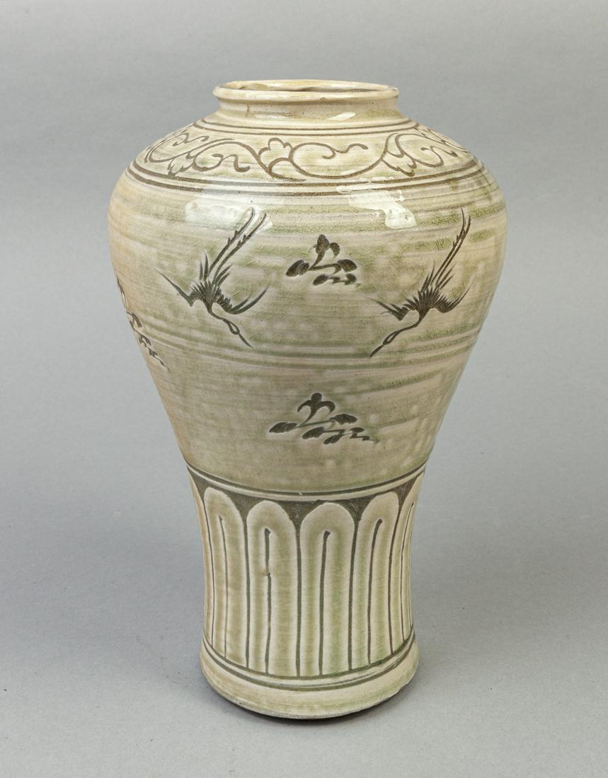 Korean Celadon Glazed Porcelain Cabinet Vase (1 of 11)