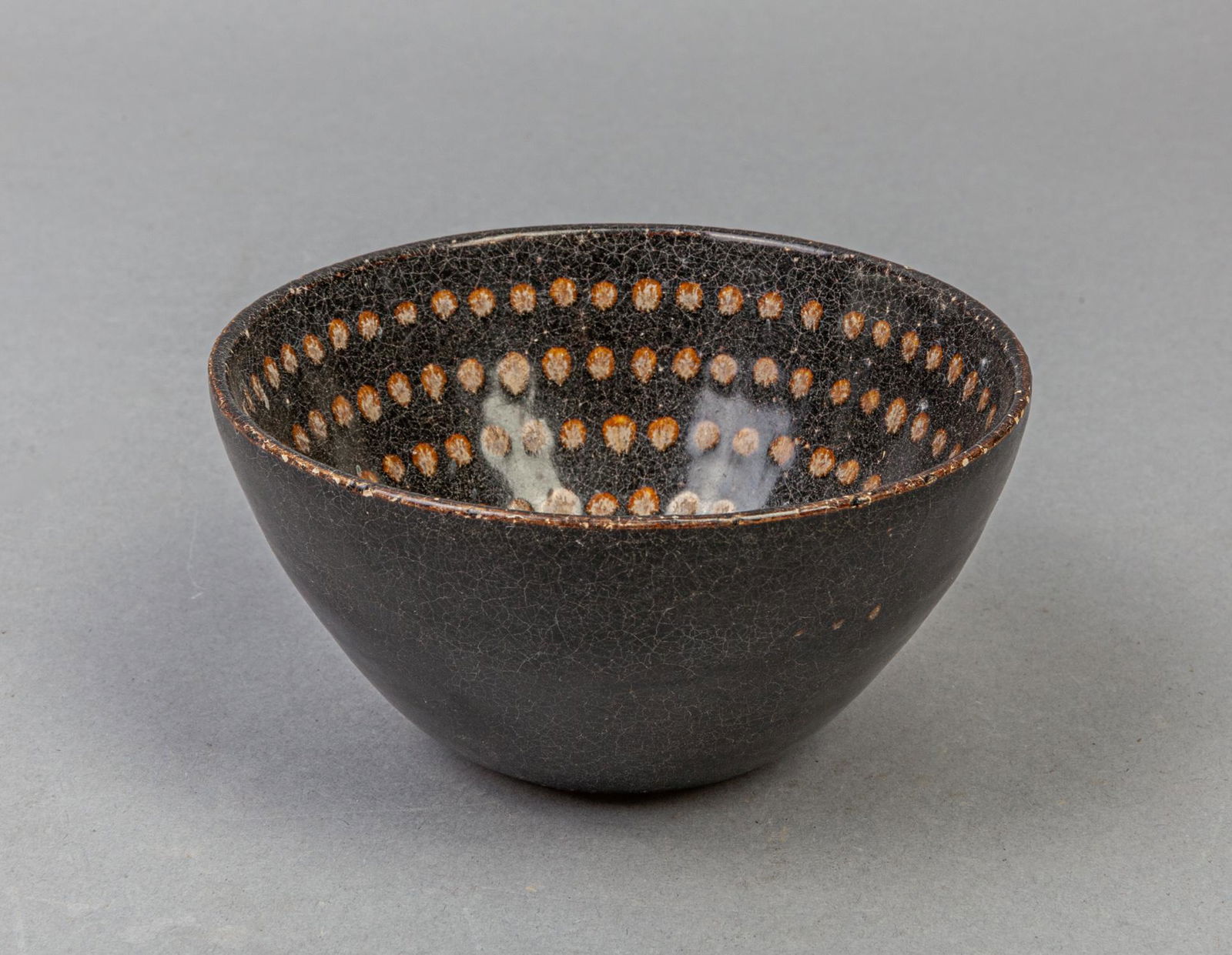 Chinese Jizhou Shipwreck Porcelain Tea Cup (1 of 11)