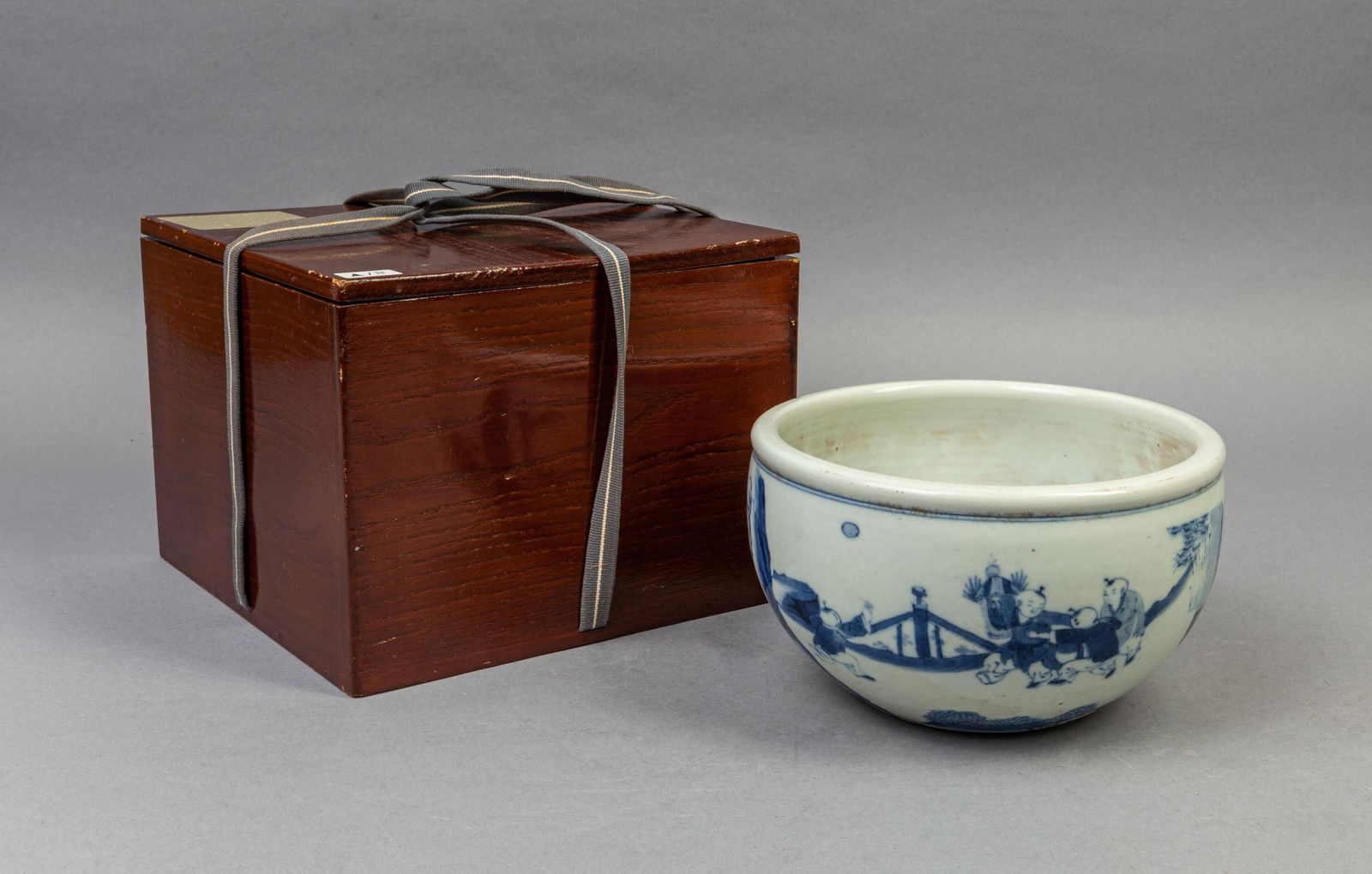 Chinese Blue White Porcelain Brush Washer (1 of 11)