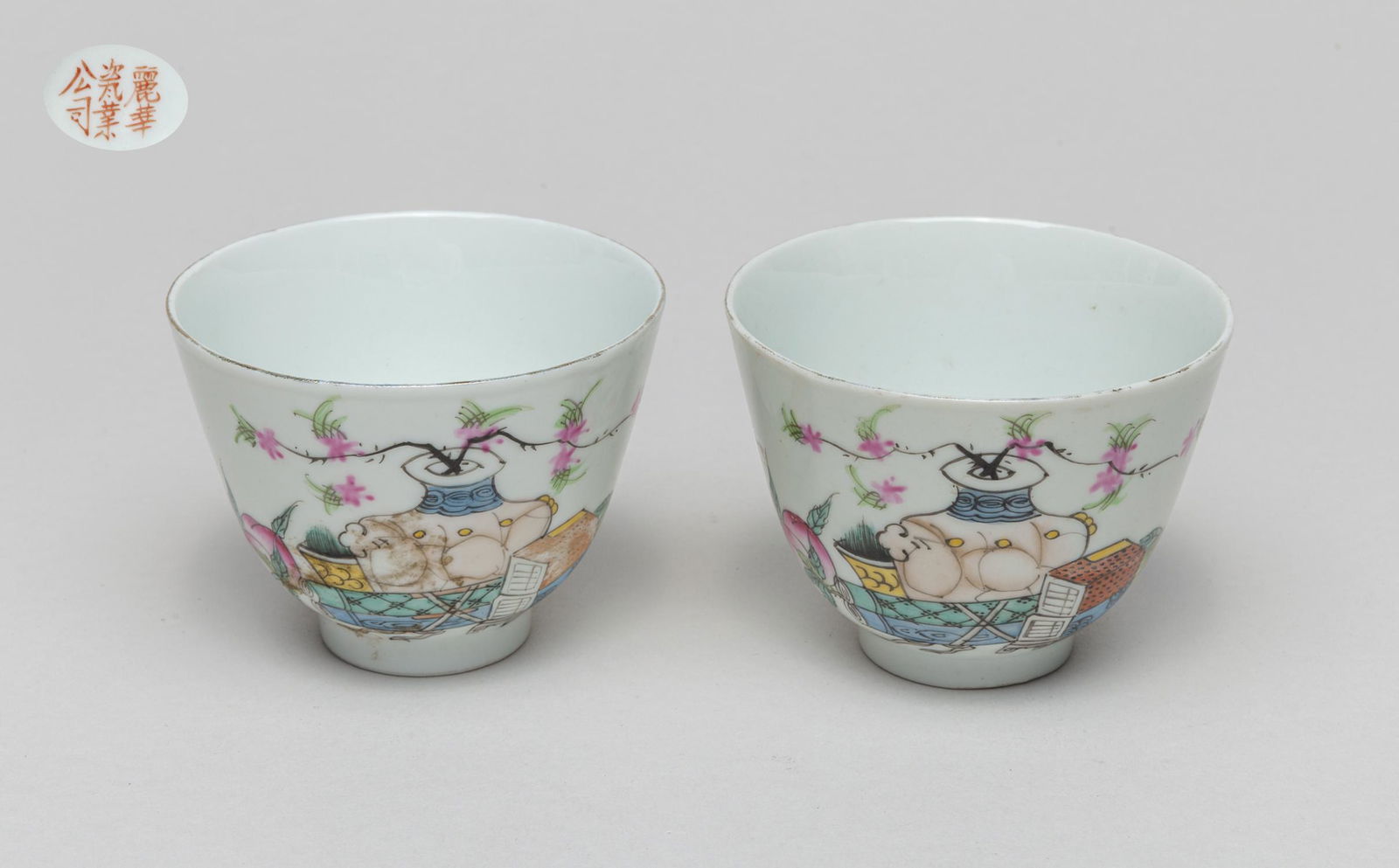 Pair Chinese Export Porcelain Tea Cups (1 of 10)