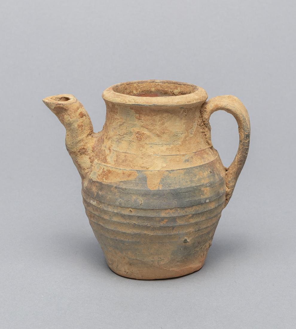 Korean Old Pottery Pot (1 of 11)