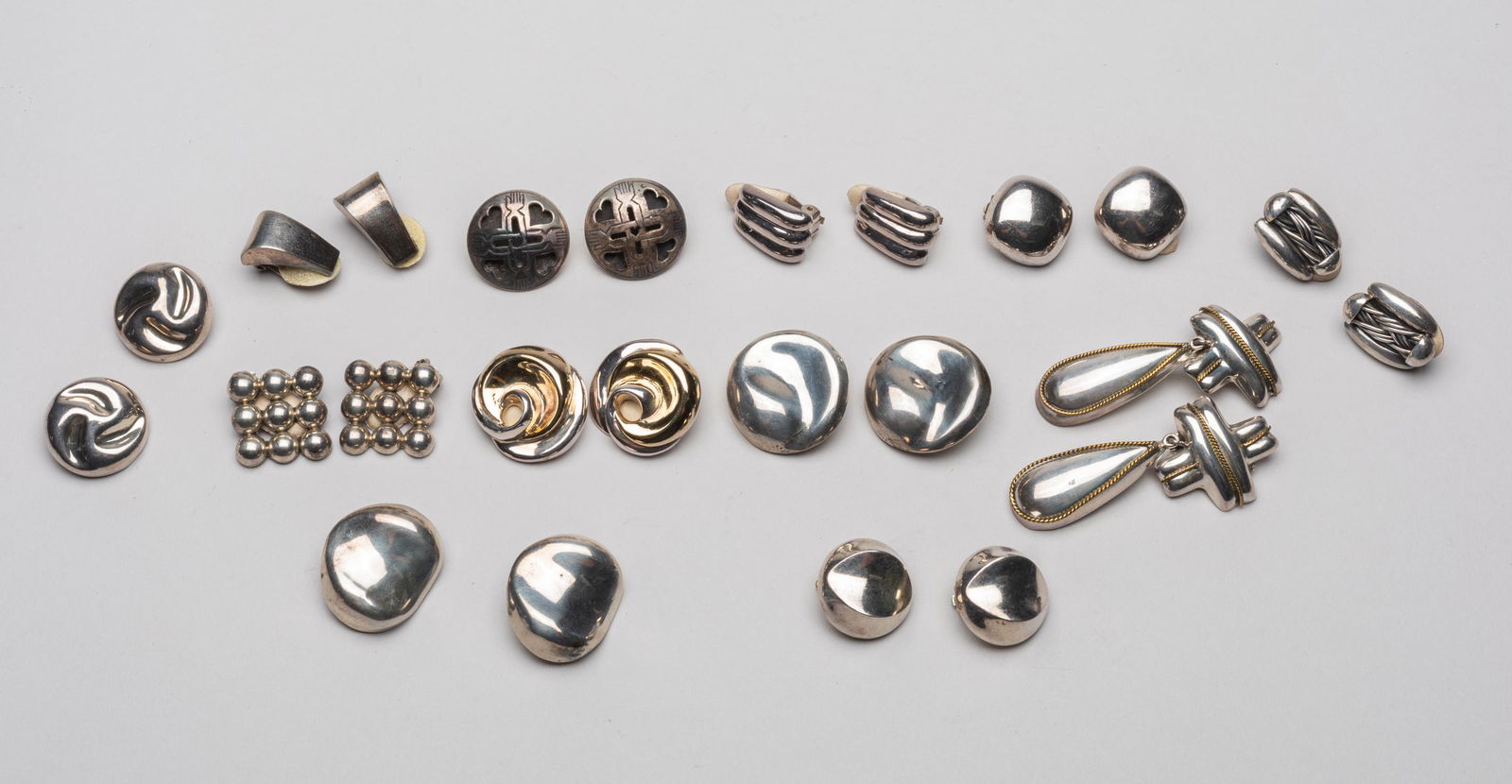 Set Vintage Sterling Earrings (1 of 14)