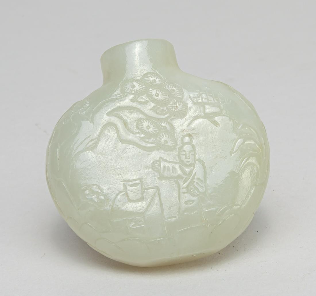 Chinese White Jade Snuff Bottle (1 of 11)