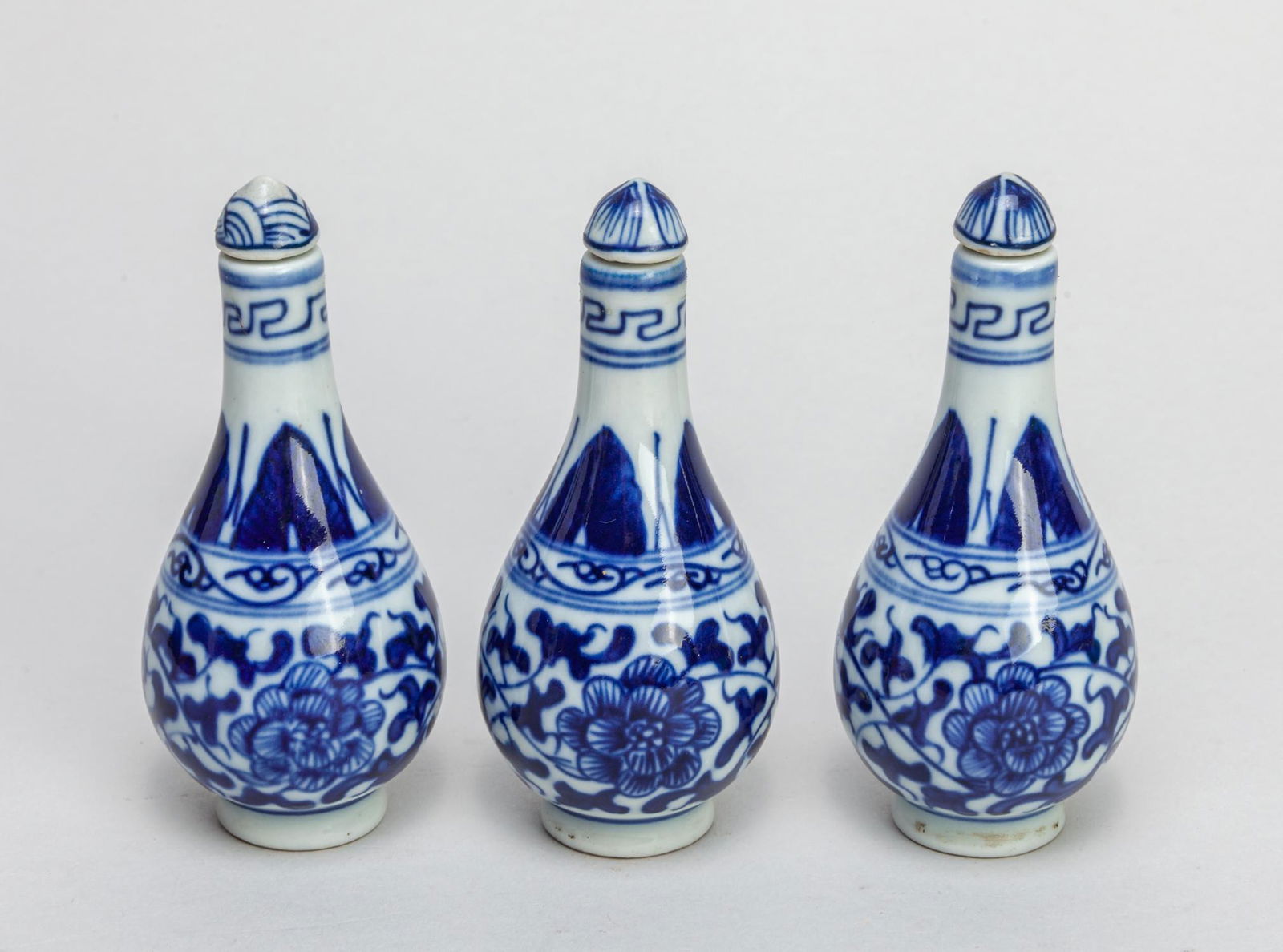 Set Chinese Porcelain Snuff/Medicine Bottles (1 of 10)