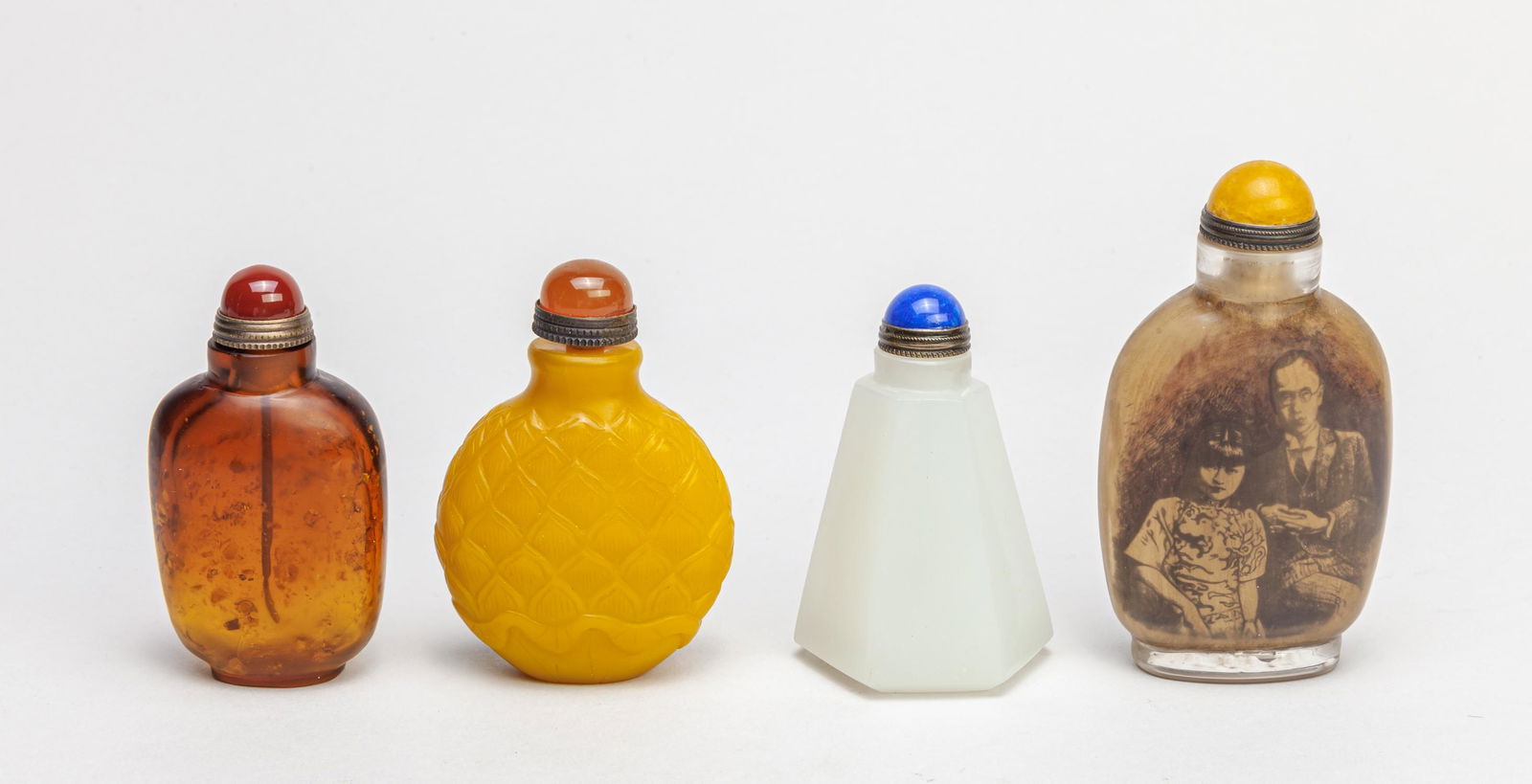 Estate Chinese Glass Snuff Bottles (1 of 10)