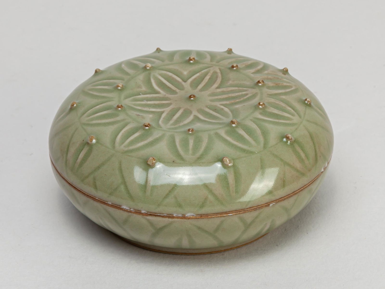Korean Celadon Glazed Lotus Covered Box (1 of 11)