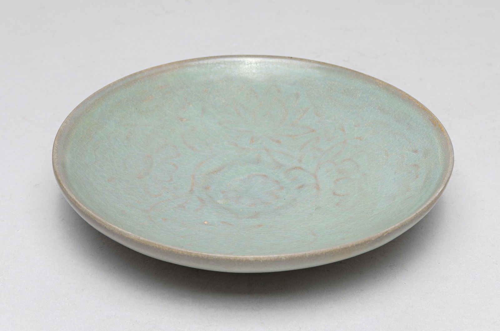 Chinese Celadon Glazed Shipwreck Type Porcelain Plate (1 of 10)