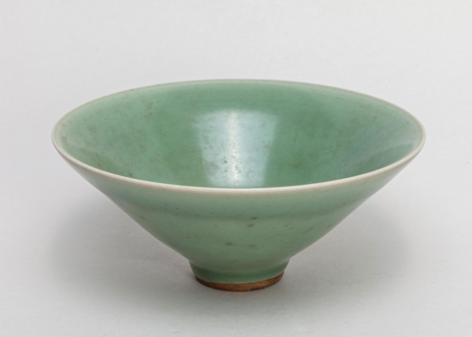 Korean Celadon Glazed Porcelain Tea Cup (1 of 11)