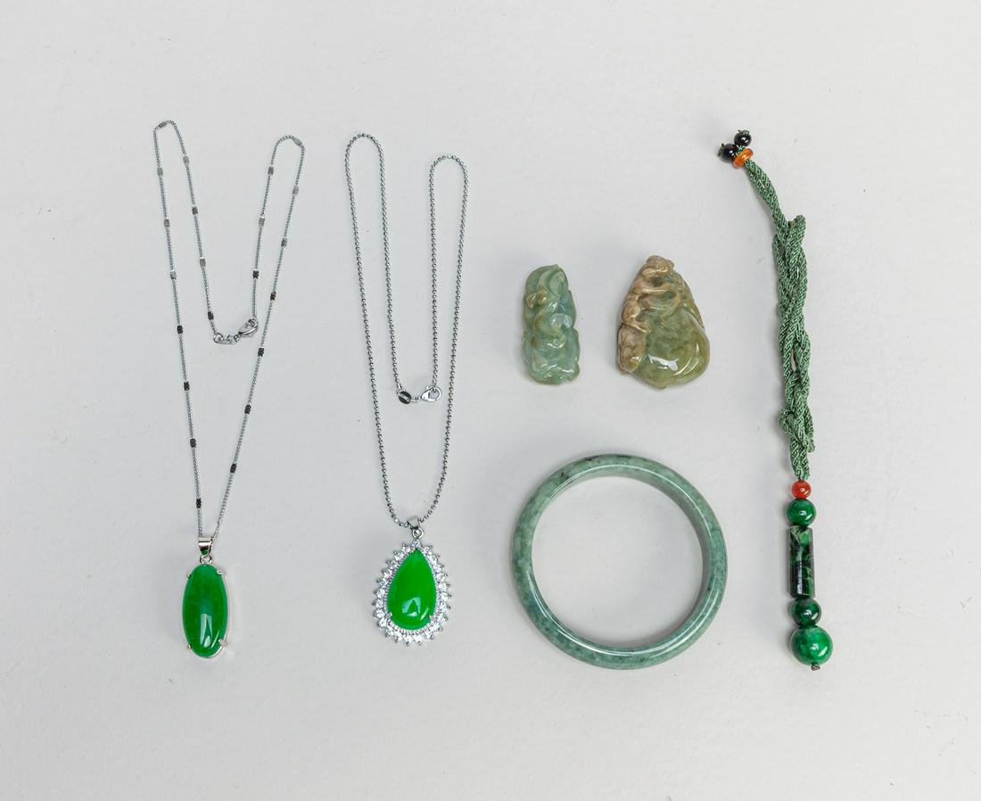 Estate Chinese Jade & Gem Stone Jewelries (1 of 10)