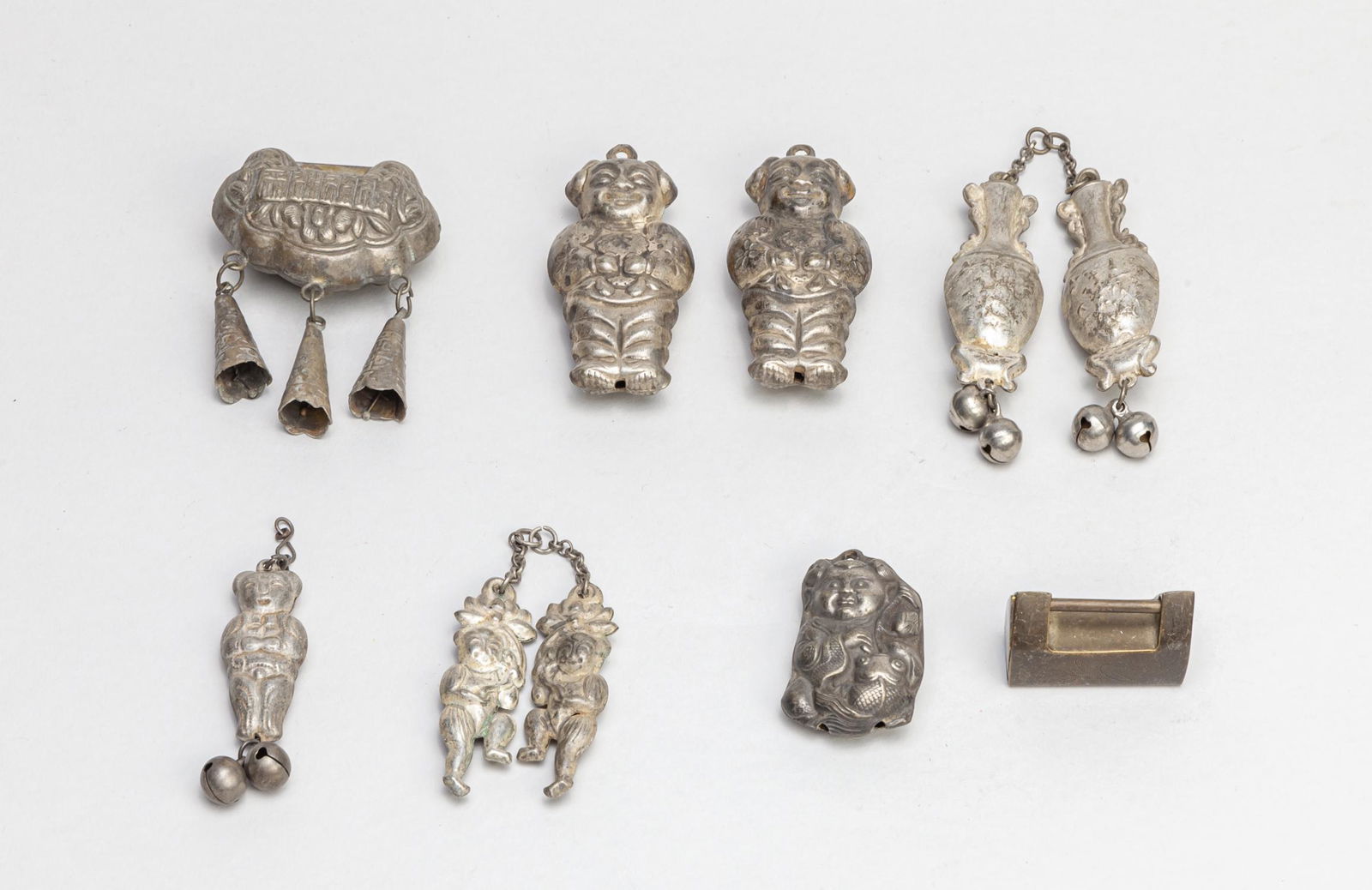 Set Chinese Silver Color Pendants (1 of 8)