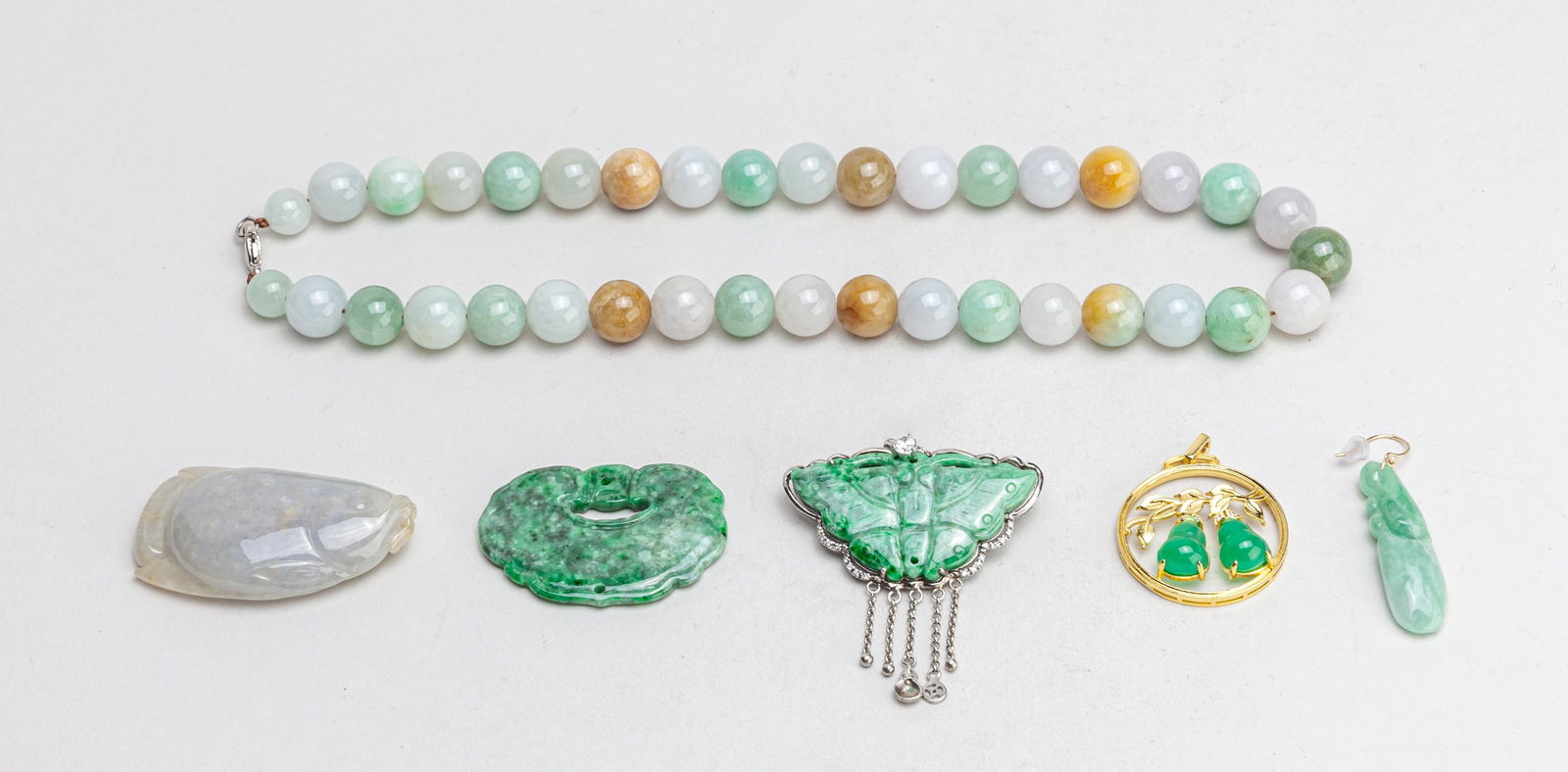 Chinese Estate Jade/Stone Jewelries (1 of 10)