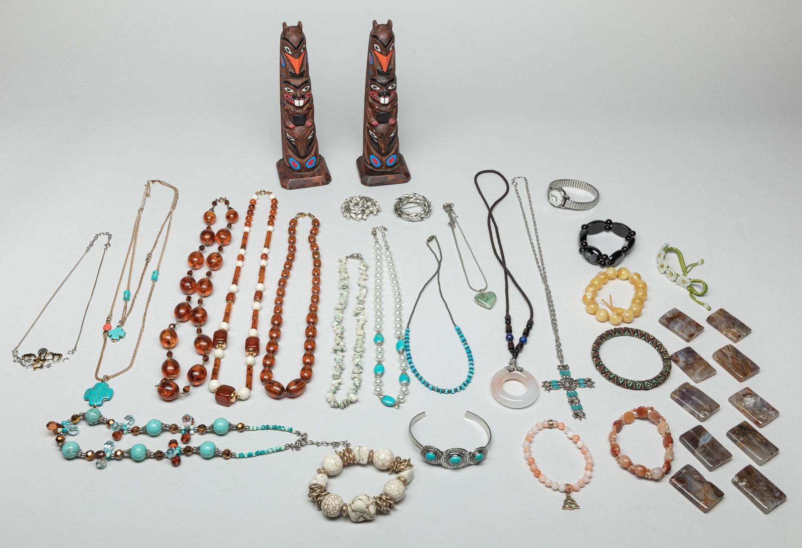 Collectible Estate Vintage Gem Stone Jewelries (1 of 14)