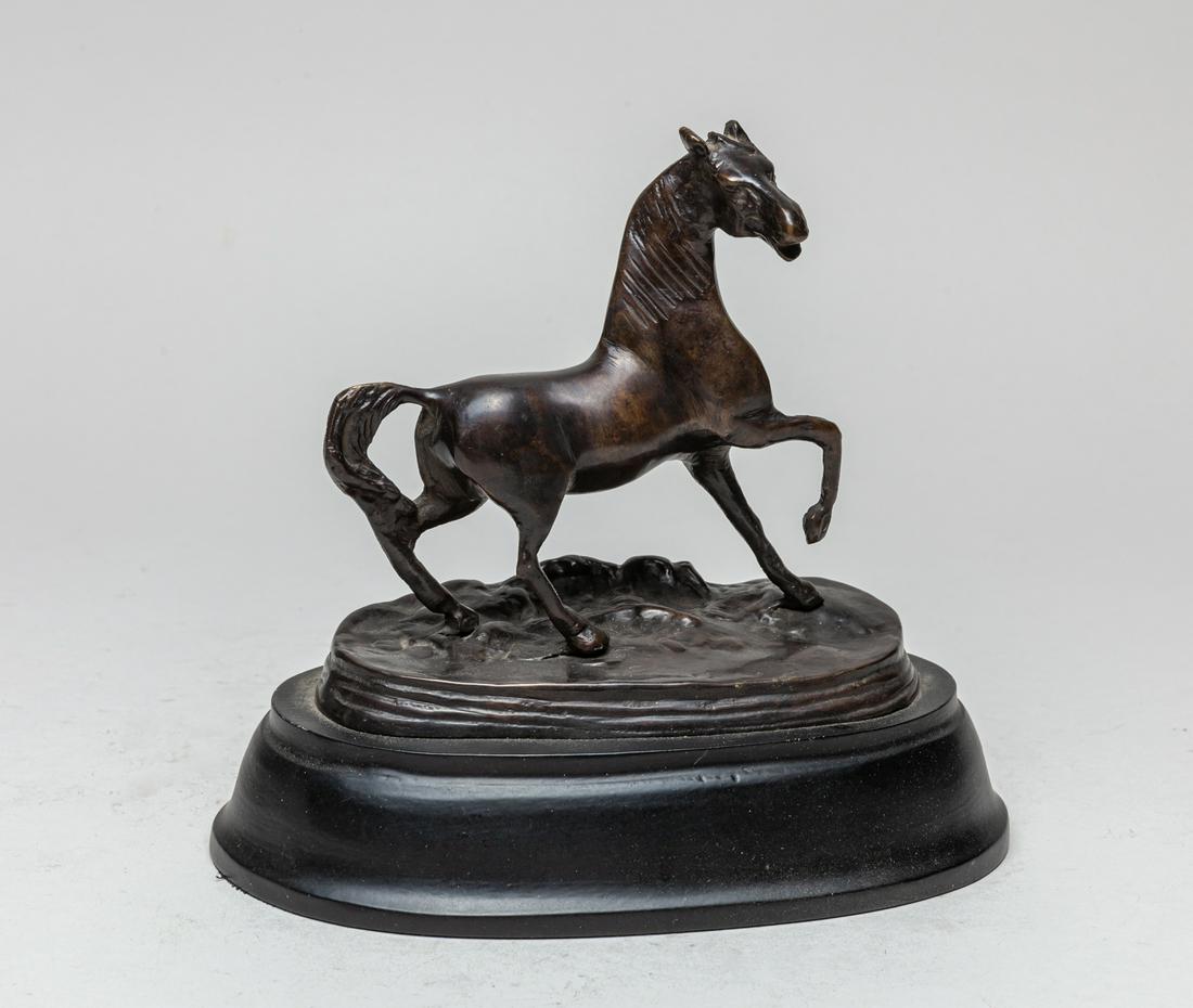 Collectible Vintage Bronze Horse Table Sculpture (1 of 11)