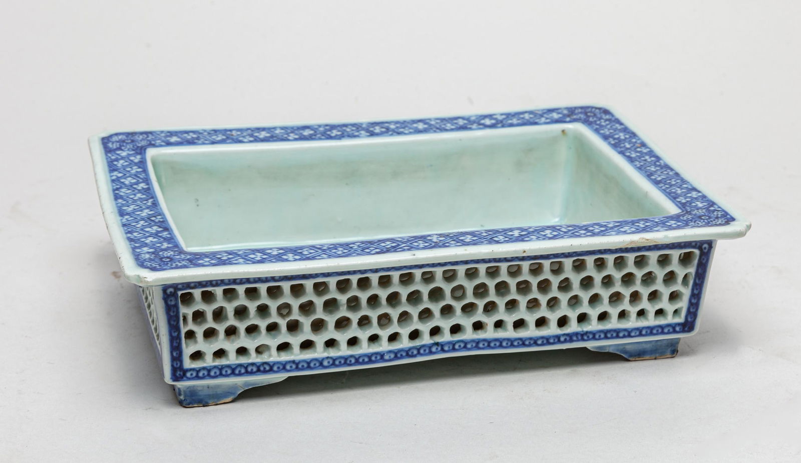 Chinese Old Blue & White Porcelain Pot (1 of 12)