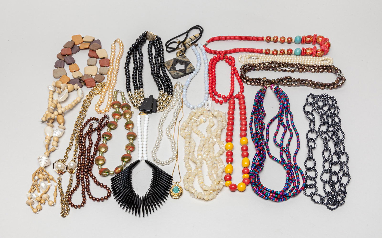 Estate Large Group Costume Necklaces (1 of 14)
