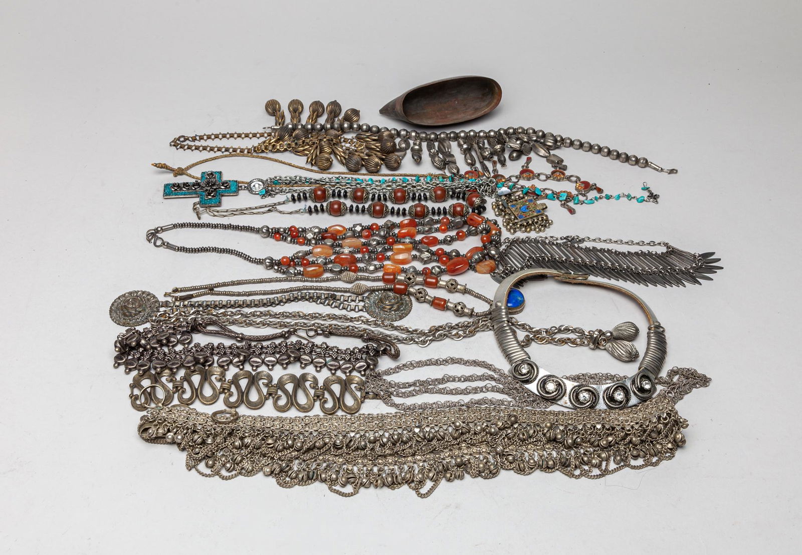 Old North Europe Metal & Gem Stone Jewelries (1 of 12)