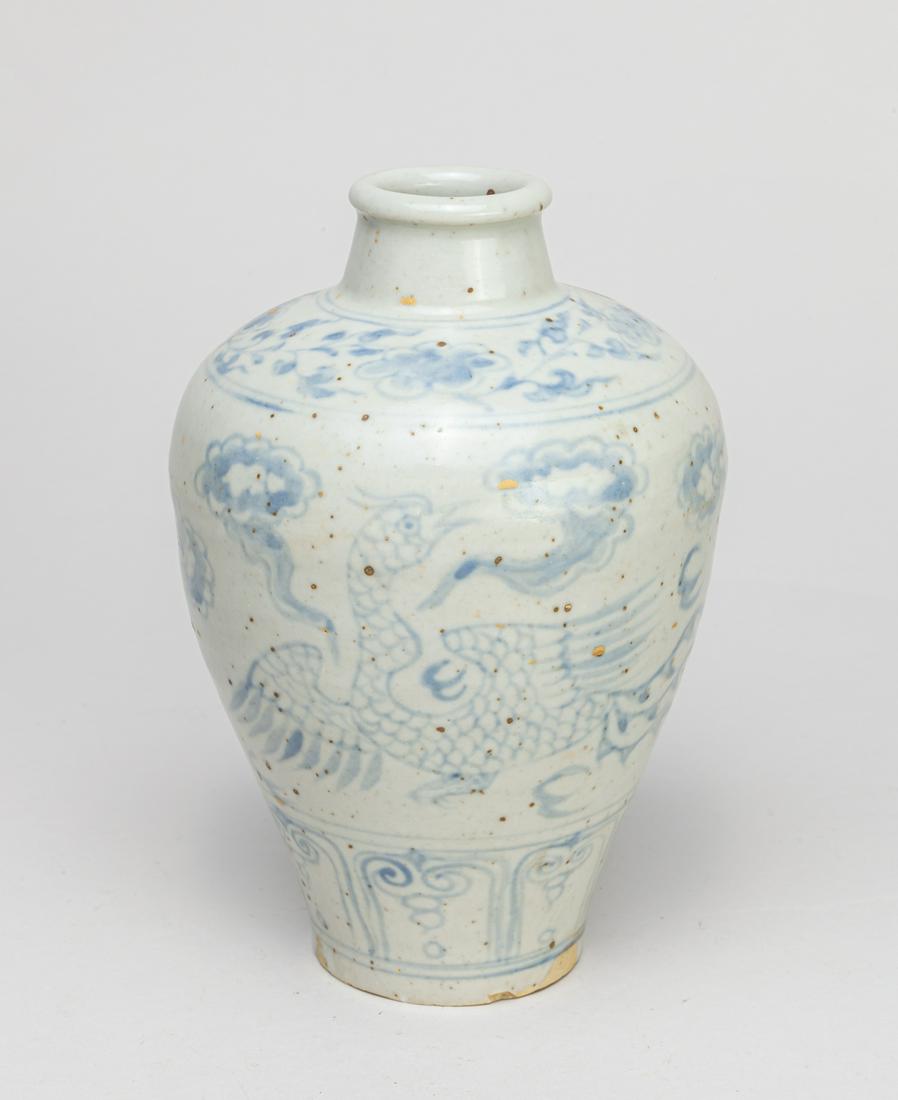Asian Shipwreck Blue White Porcelain Vase: The baluster odd painted with a pair of phoenixes amidst flames and clouds, between a flower and a band of upright lappets. 6.7inch H, 4.5inch D.
