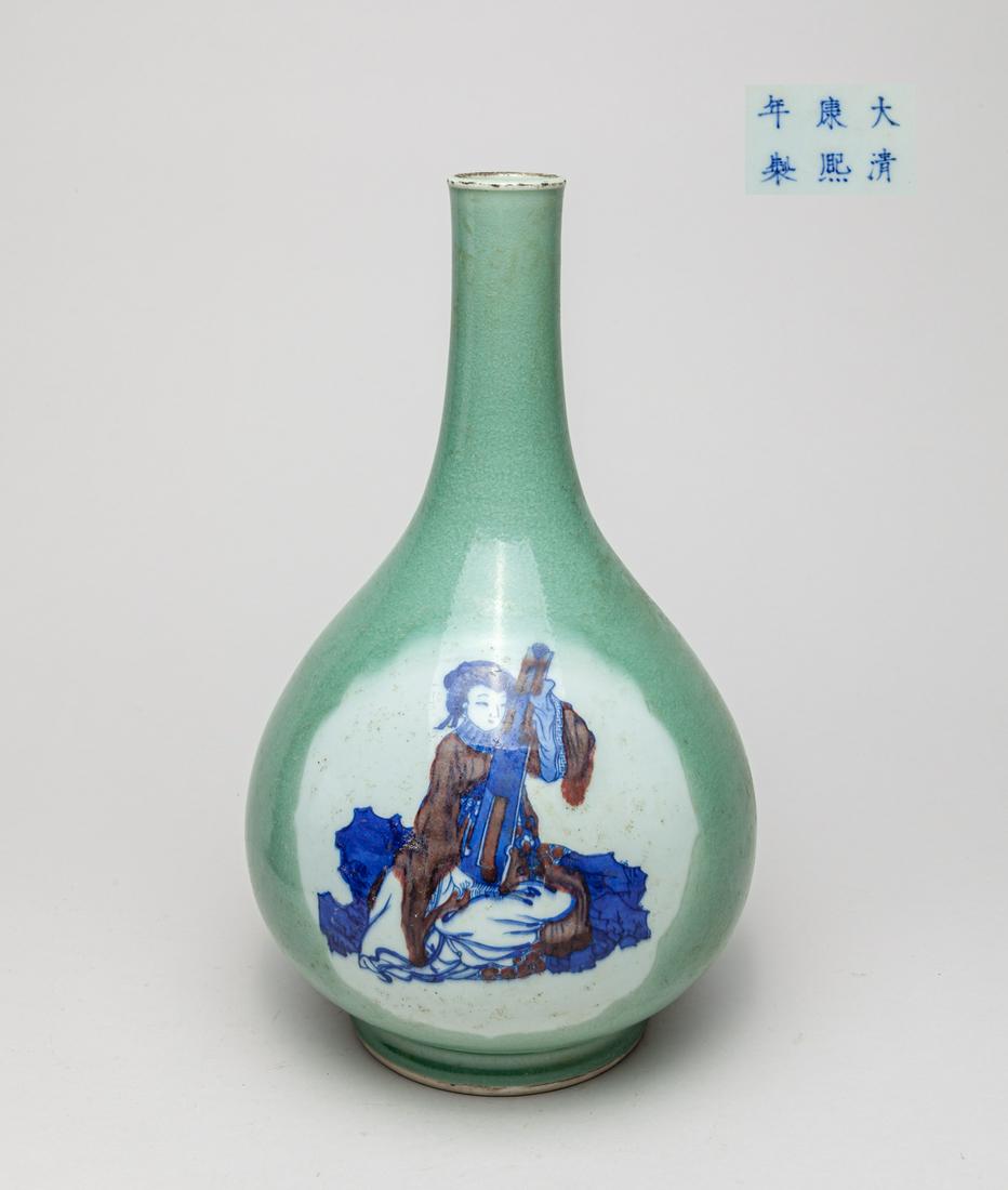 Chinese Porcelain Decor Vase (1 of 11)